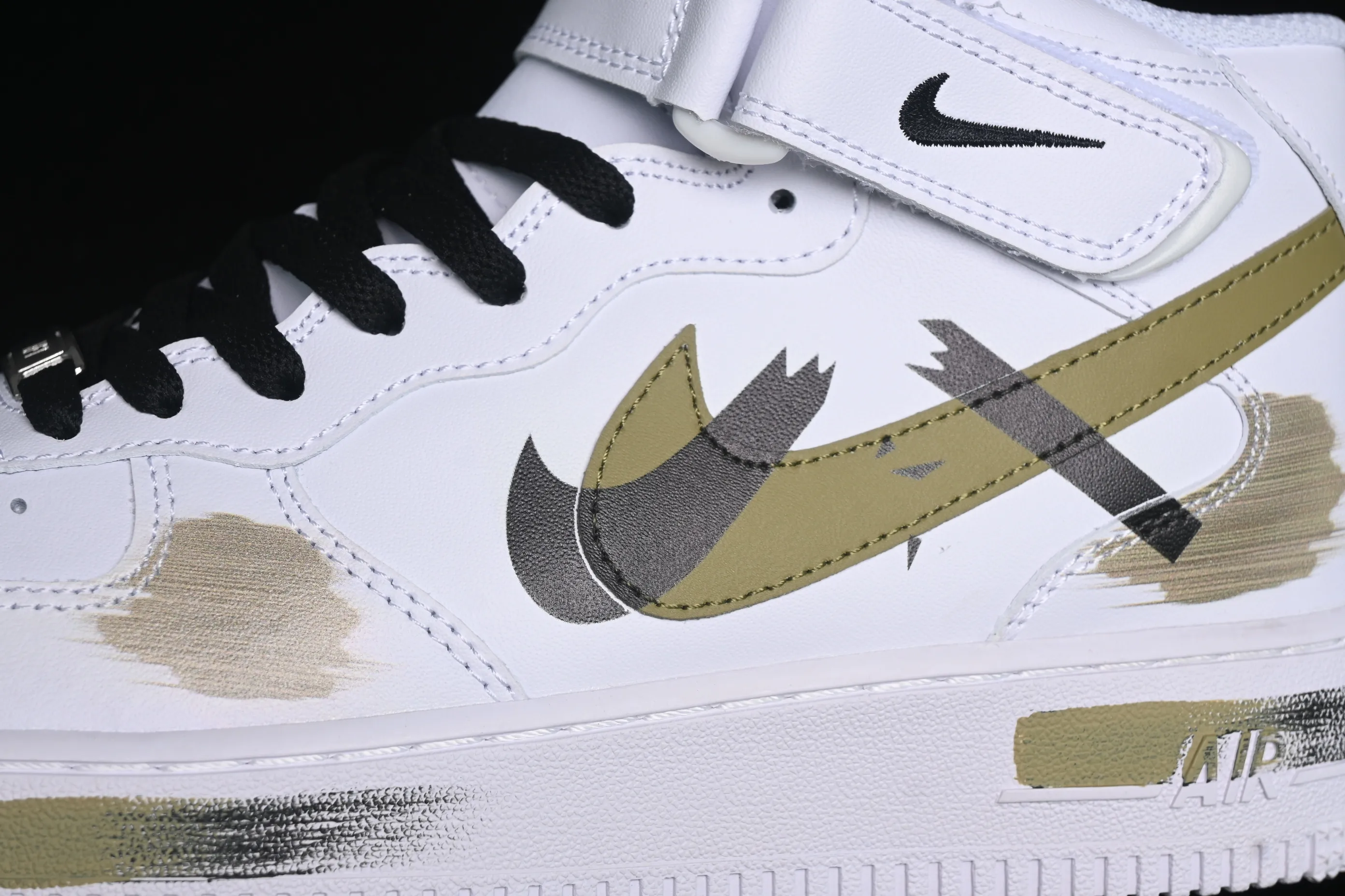 All categories Nk Air Force 1 Air Force series Nk Air Force 1 Mid Air Force mid-top Nk Air Force 1'07 Mid Olive green hand-painted Hand-painted fracture Triple hook shadow Air Force 1 strap mid-top casual sneakers CW2289-111